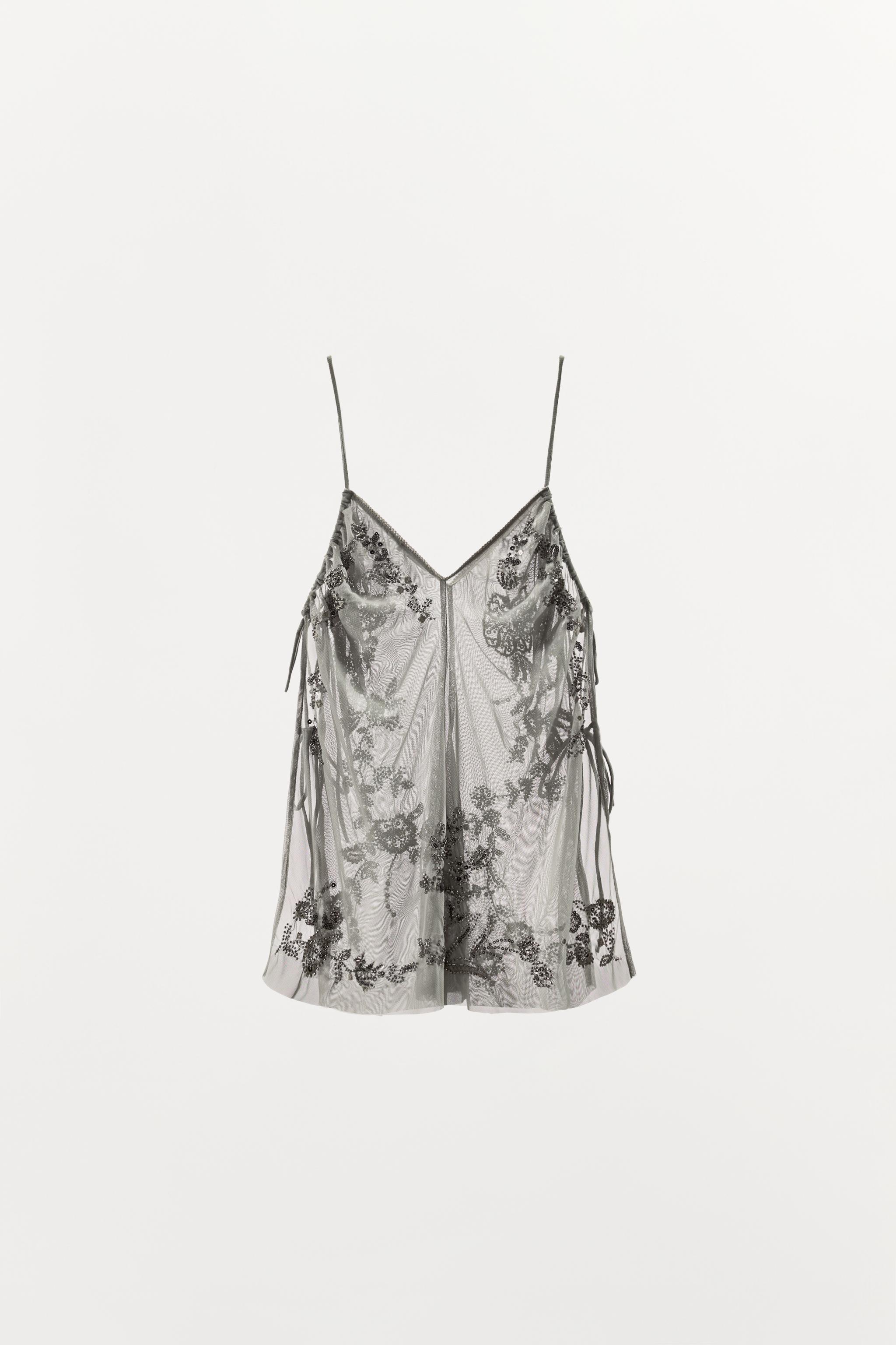 TOP BRODERIES PAILLETTES